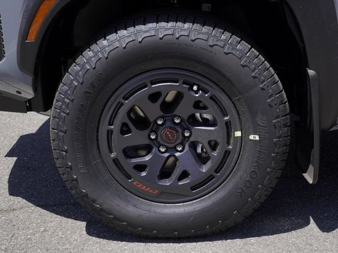 New 2026 Nissan Frontier PRO-4X w/ Pro-4x Convenience Package AWD/4WD image 7