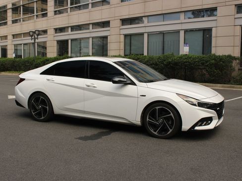 Used 2021 Hyundai Elantra N Line FWD image 2