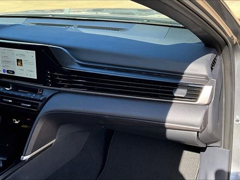 Used 2026 Toyota Camry SE image 17