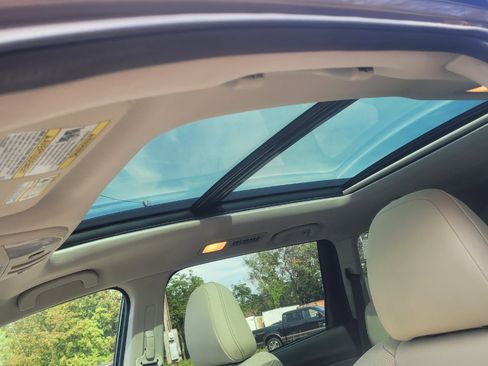 Used 2019 Subaru Ascent Limited w/ Popular Package #3 image 14