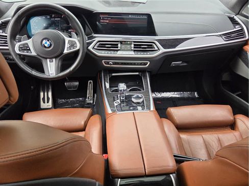 Used 2022 BMW X7 M50i w/ Dynamic Handling Package AWD/4WD image 15