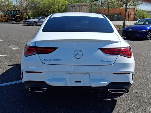 Used 2023 Mercedes-Benz CLA 250 4MATIC image 5