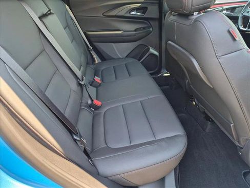Used 2025 Chevrolet TrailBlazer RS w/ Driver Confidence Package FWD image 17
