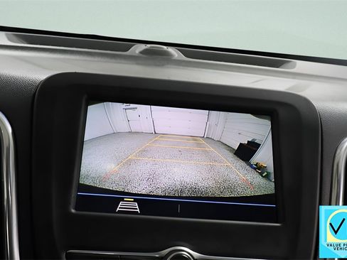 Used 2020 Chevrolet Equinox LT w/ Midnight Edition image 12