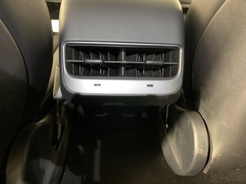 Used 2022 Tesla Model 3 Performance image 31