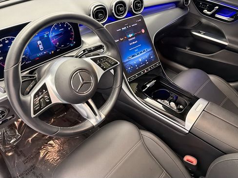 Used 2025 Mercedes-Benz C 300 Sedan image 7