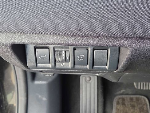 Used 2023 Subaru Outback Premium image 24