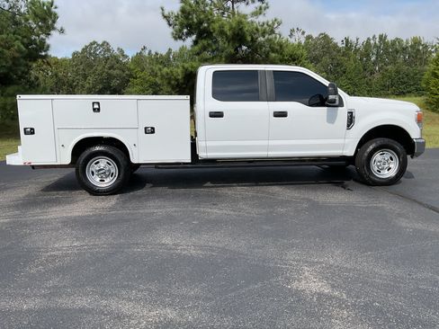 Used 2022 Ford F350 XL w/ Power Equipment Group AWD/4WD image 8