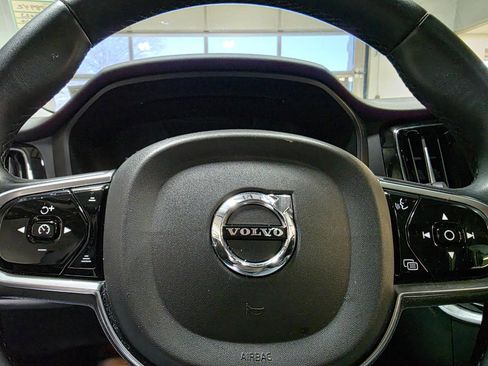 Used 2023 Volvo S60 T8 Plus image 24