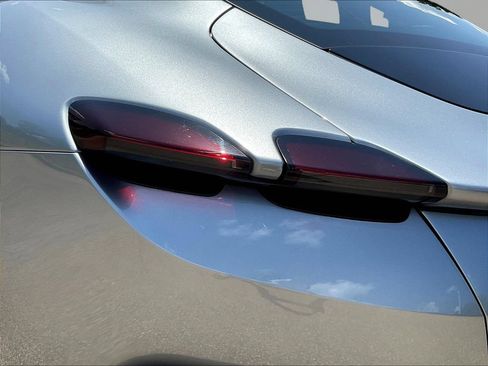 Used 2023 Ferrari Roma RWD image 26