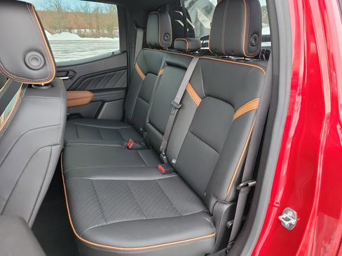 Used 2023 GMC Canyon AT4 w/ LPO, Sports Bar Package image 16