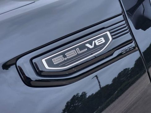 Used 2025 GMC Sierra 1500 Elevation w/ Elevation Premium Package RWD image 12