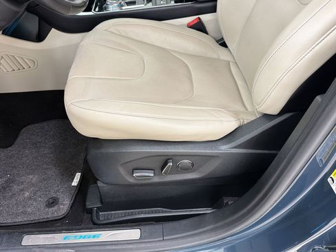 Certified 2019 Ford Edge Titanium w/ Equipment Group 301A FWD image 13