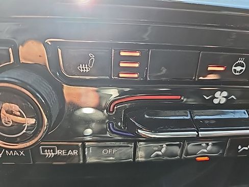 Used 2021 Jeep Grand Cherokee L Limited image 31