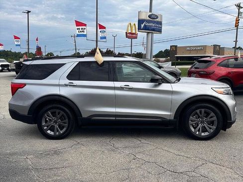 Certified 2023 Ford Explorer XLT w/ Equipment Group 202A RWD image 2