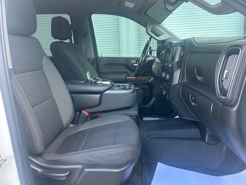 Used 2022 Chevrolet Silverado 2500 LT w/ Convenience Package image 11