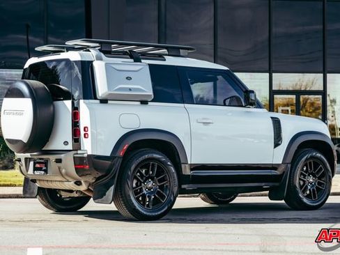 Used 2022 Land Rover Defender 90 X-Dynamic S image 47