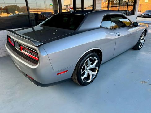 Used 2015 Dodge Challenger SXT Plus image 5