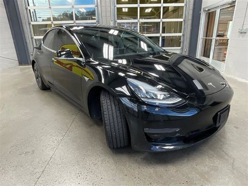 Used 2018 Tesla Model 3 Long Range image 7