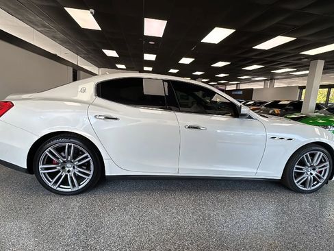 Used 2017 Maserati Ghibli w/ Luxury Package image 8