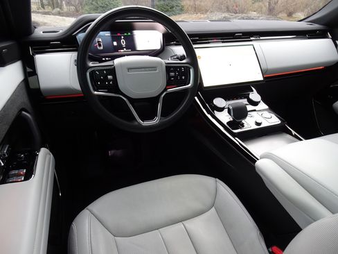 Certified 2023 Land Rover Range Rover Sport SE image 20