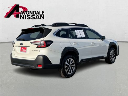 Used 2023 Subaru Outback Premium image 7