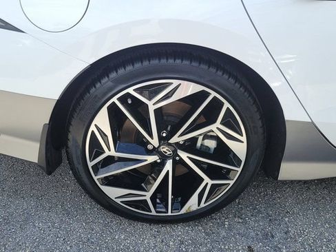 Certified 2025 Hyundai Ioniq 6 SEL RWD image 5