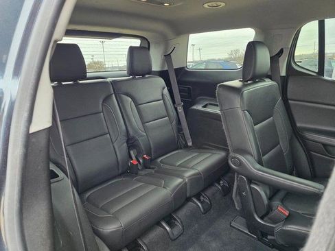 Used 2019 GMC Acadia SLT FWD image 17