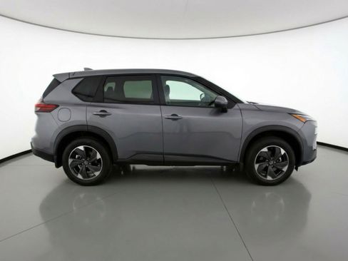 Used 2025 Nissan Rogue SV AWD/4WD image 11