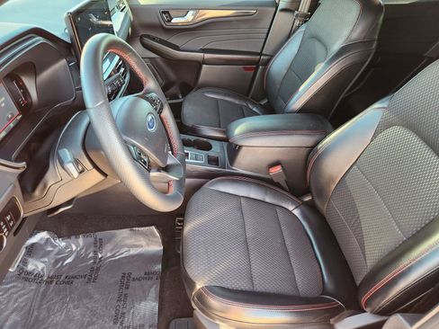 Used 2023 Ford Escape ST-Line w/ Tech Pack #1 image 14