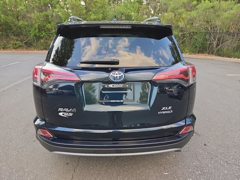 Used 2017 Toyota RAV4 XLE w/ All Weather Liner Package AWD/4WD image 6