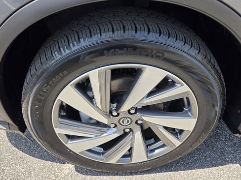 Used 2020 Nissan Murano SL w/ Moonroof Package image 9