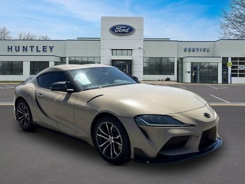 Used 2021 Toyota Supra w/ Safety & Technology Package RWD image 3