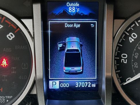 Used 2023 Toyota Tacoma SR5 image 18