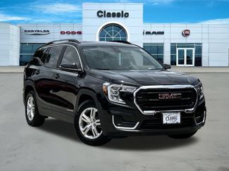 Used 2024 GMC Terrain SLE w/ Driver Convenience Package FWD video 1
