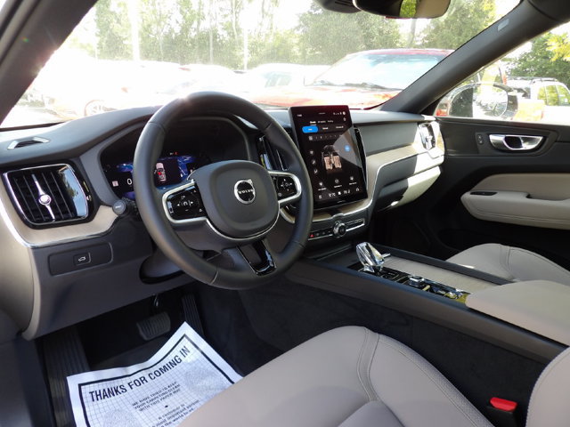 Certified 2026 Volvo XC60 B5 Plus AWD/4WD image 11