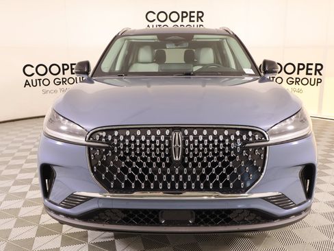 New 2026 Lincoln Aviator 2WD image 9