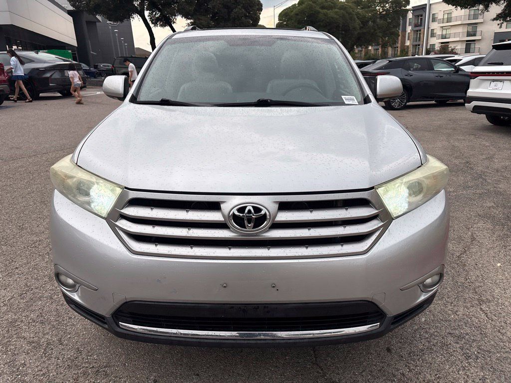 Used 2013 Toyota Highlander Limited FWD image 8