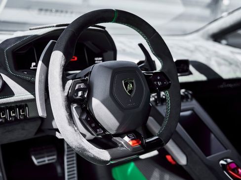 Used 2022 Lamborghini Huracan STO image 49