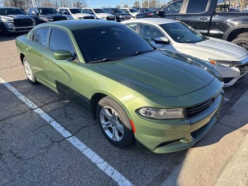 Used 2021 Dodge Charger SXT w/ Leather Interior Group image 33