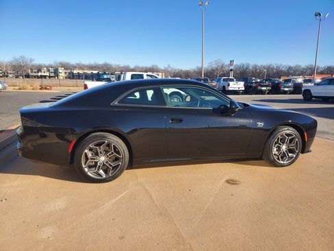 New 2025 Dodge Charger R/T w/ Plus Group image 5