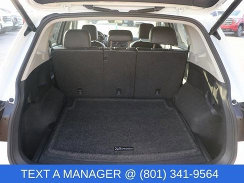 Used 2024 Volkswagen Tiguan SE image 11