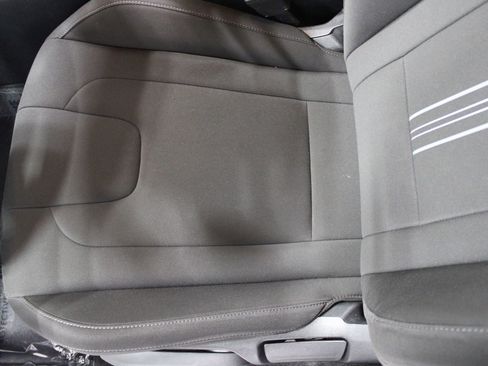 Used 2024 Hyundai Elantra SEL FWD image 13