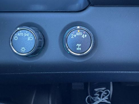 Used 2020 Chevrolet Tahoe LT image 16