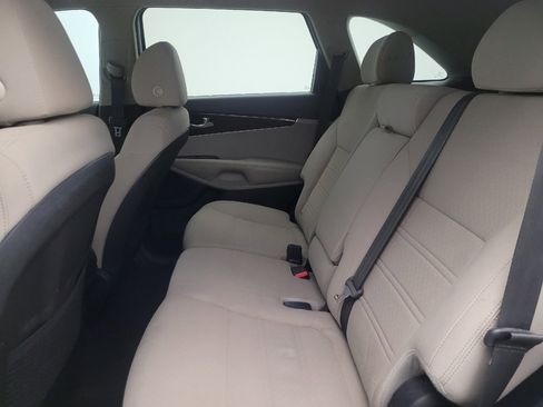 Used 2019 Kia Sorento LX w/ Option Group 020 image 18