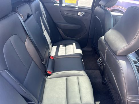 Used 2026 Volvo XC40 B5 Plus AWD/4WD image 34