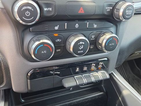 Used 2022 RAM 1500 Big Horn AWD/4WD image 22