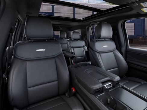 New 2027 Ford Expedition Platinum RWD image 10