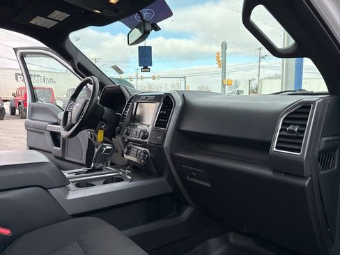 Used 2015 Ford F150 XLT w/ Equipment Group 302A Luxury image 33