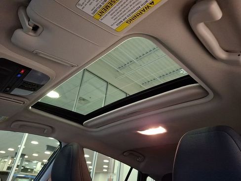 Certified 2025 Subaru Crosstrek 2.0i Premium image 15